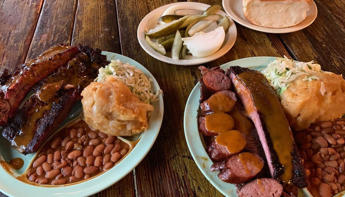 Cover Image for The Best Barbecue Restaurants in San Antonio, TX